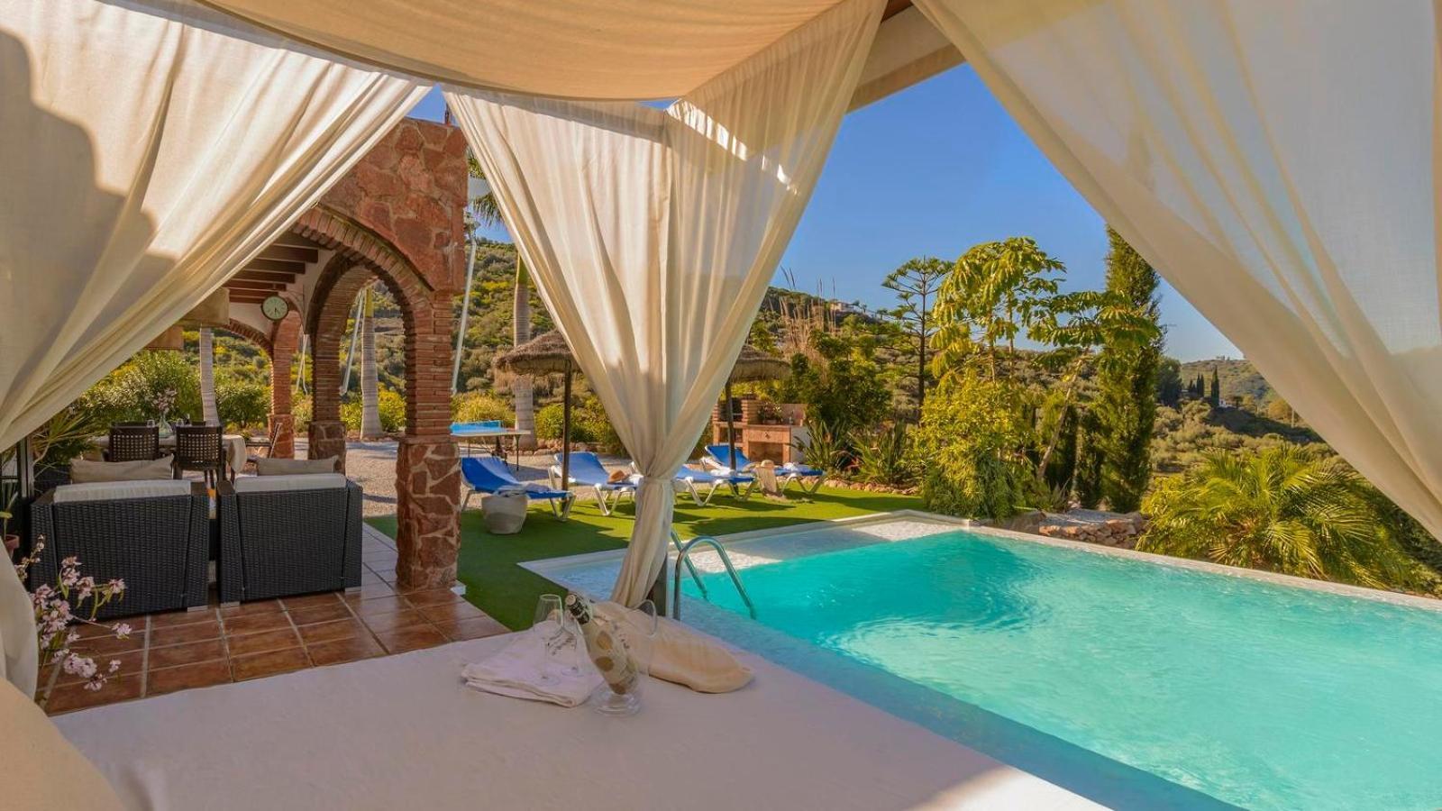 Villa Las Palmeras De Torrox By Ruralidays Extérieur photo