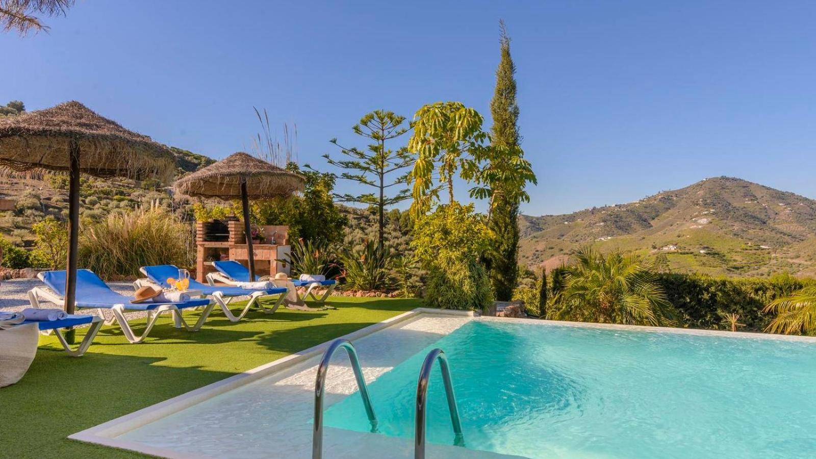 Villa Las Palmeras De Torrox By Ruralidays Extérieur photo