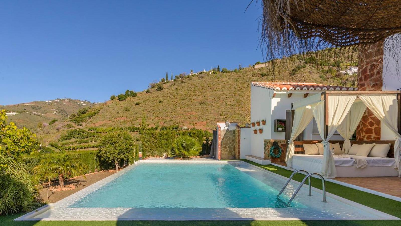Villa Las Palmeras De Torrox By Ruralidays Extérieur photo